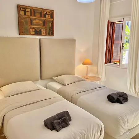 Puente Romano Senorio De Apartment *