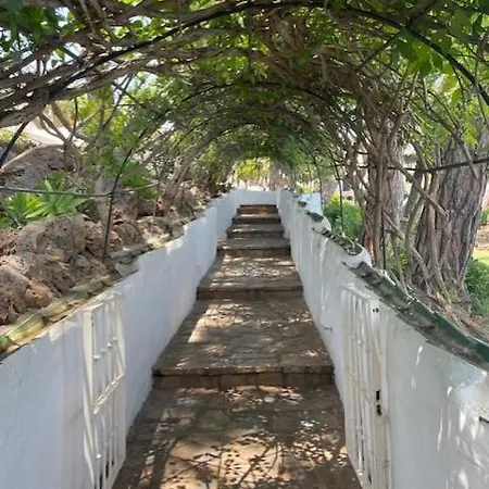 Puente Romano Senorio De *