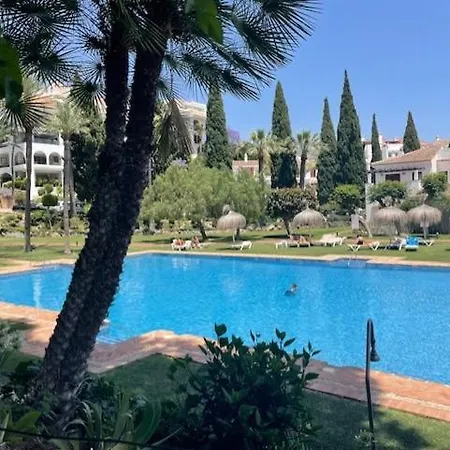 Apartamento Puente Romano Senorio De